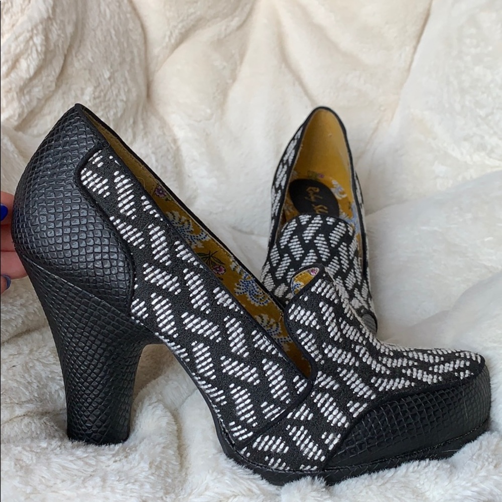 B&w Ruby Shoo faux snakeskin 4in chunky he…